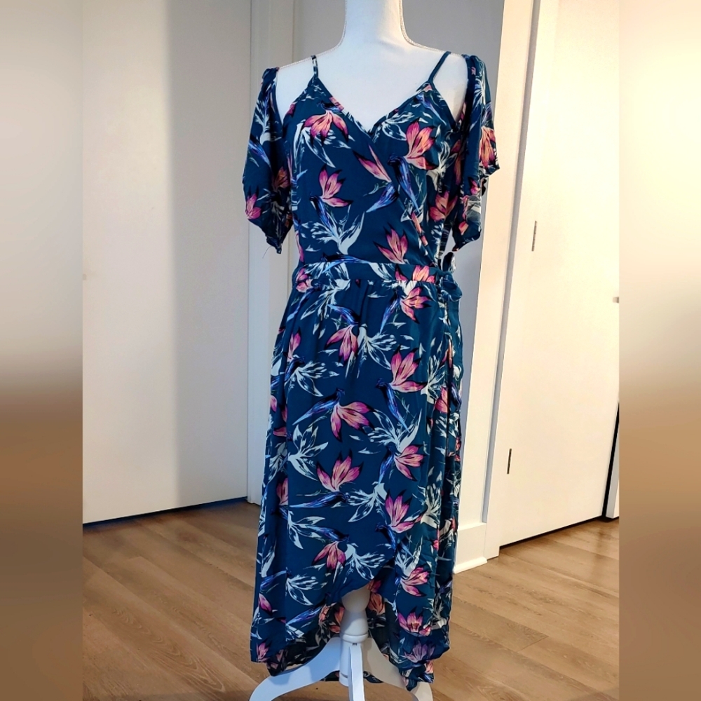 Blue Floral Midi Wrap Dress Sexy Romanical Date Night Summer Party Vaca Resort